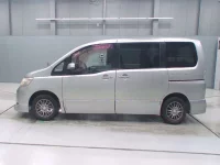 Nissan SERENA лот № 30158 оценка 4  с аукциона в Японии 3