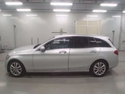 Mercedes-Benz C CLASS WAGON  с аукциона в Японии