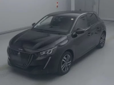 Peugeot 208  с аукциона в Японии