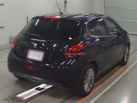 Peugeot 208 лот № 38014 оценка 4.5  с аукциона в Японии 1