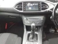 Peugeot 308 лот № 38015 оценка 3  с аукциона в Японии 8