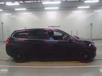 Peugeot 308  с аукциона в Японии