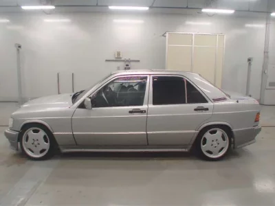 Mercedes-Benz 190 SERIES