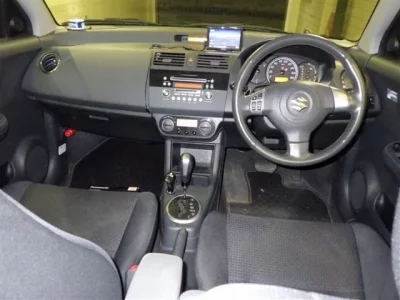Suzuki SWIFT  с аукциона в Японии