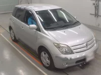 Toyota IST лот № 30174 оценка 3.5  с аукциона в Японии 4