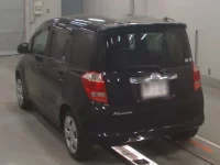 Toyota RACTIS лот № 30173 оценка 4  с аукциона в Японии 5