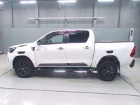 Toyota HILUX лот № 30186 оценка 5  с аукциона в Японии 3