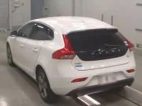 Volvo V40 лот № 38044 оценка 3.5  с аукциона в Японии 5