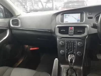 Volvo V40 лот № 38044 оценка 3.5  с аукциона в Японии 8