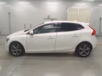 Volvo V40 лот № 38044 оценка 3.5  с аукциона в Японии 3