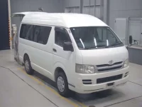 Toyota HIACE VAN лот № 30192 оценка 3.5  с аукциона в Японии 4