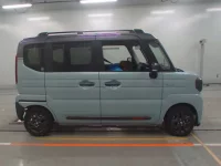 Suzuki SPACIA GEAR лот № 99 оценка 6  с аукциона в Японии 2