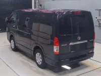 Toyota HIACE VAN лот № 30195 оценка 4  с аукциона в Японии 5