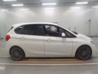 BMW 2-Series лот № 38049 оценка 4.5  с аукциона в Японии 2