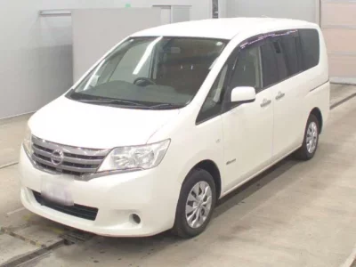 Nissan SERENA  с аукциона в Японии