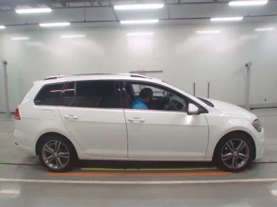 Volkswagen GOLF VARIANT  с аукциона в Японии