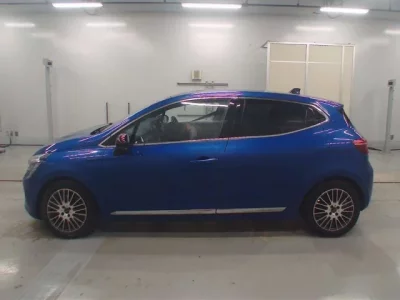 Renault LUTECIA  с аукциона в Японии