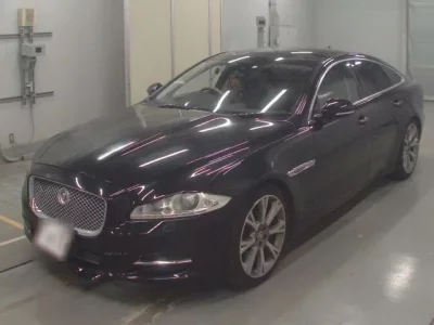 Jaguar XJ SERIES