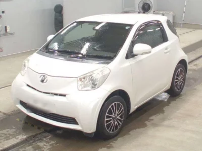 Toyota IQ  с аукциона в Японии