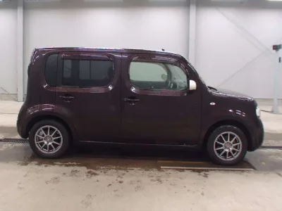 Nissan CUBE  с аукциона в Японии