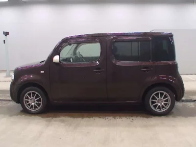 Nissan CUBE  с аукциона в Японии