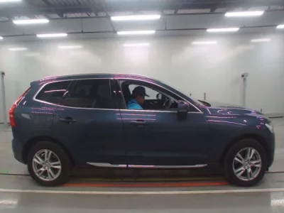 Volvo XC60  с аукциона в Японии