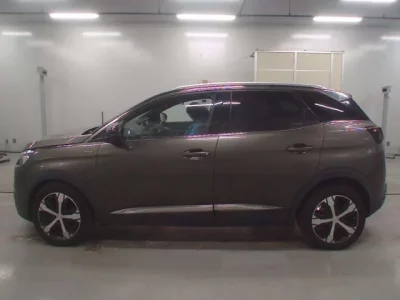 Peugeot 3008  с аукциона в Японии