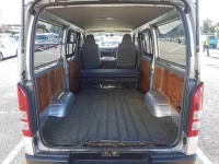 Toyota HIACE VAN лот № 30215 оценка R  с аукциона в Японии 9