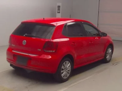 Volkswagen POLO  с аукциона в Японии
