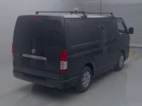 Toyota HIACE VAN лот № 62016 оценка RA  с аукциона в Японии 1
