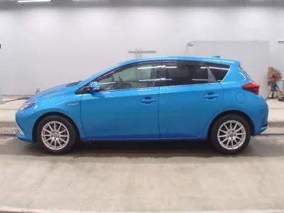 Toyota AURIS  с аукциона в Японии