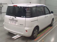 Toyota SIENTA лот № 30211 оценка 3.5  с аукциона в Японии 1
