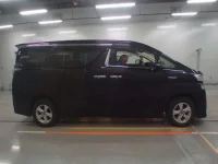 Toyota VELLFIRE лот № 30212 оценка 3.5  с аукциона в Японии 2