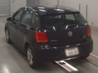 Volkswagen POLO лот № 38080 оценка 4  с аукциона в Японии 5