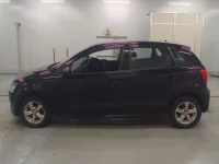 Volkswagen POLO лот № 38080 оценка 4  с аукциона в Японии 3