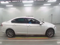 Volkswagen PASSAT лот № 38086 оценка 4.5  с аукциона в Японии 2