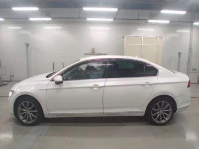 Volkswagen PASSAT  с аукциона в Японии
