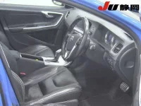 Volvo V60 лот № 559 оценка 3.5  с аукциона в Японии 2