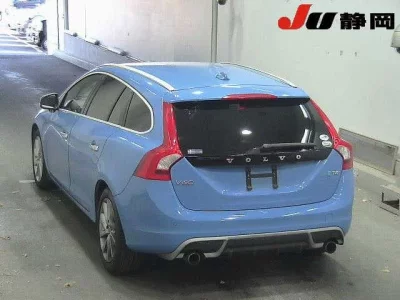 Volvo V60  с аукциона в Японии