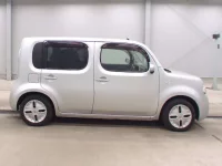 Nissan CUBE лот № 3056 оценка 3  с аукциона в Японии 2
