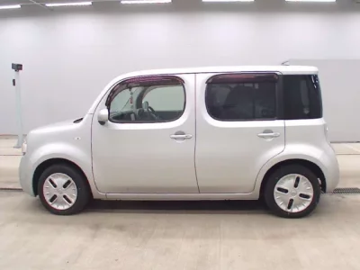 Nissan CUBE  с аукциона в Японии