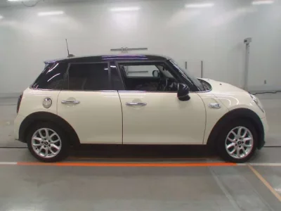 BMW MINI  с аукциона в Японии