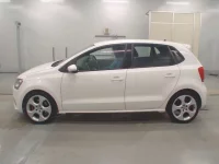 Volkswagen POLO лот № 38101 оценка 3.5  с аукциона в Японии 3