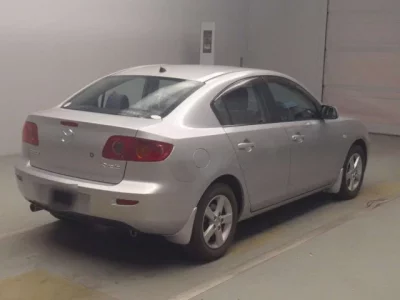 Mazda AXELA  с аукциона в Японии