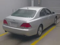 Toyota CROWN лот № 98 оценка 3.5  с аукциона в Японии 1