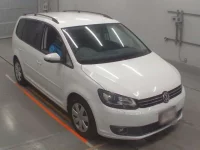 Volkswagen GOLF TOURAN лот № 38108 оценка 2  с аукциона в Японии 4