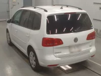 Volkswagen GOLF TOURAN лот № 38108 оценка 2  с аукциона в Японии 5