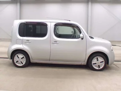Nissan CUBE  с аукциона в Японии