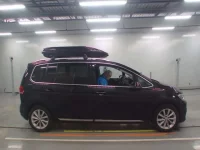 Volkswagen GOLF TOURAN лот № 38128 оценка 4  с аукциона в Японии 2