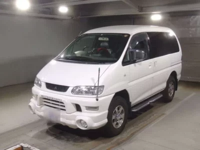 Mitsubishi DELICA
